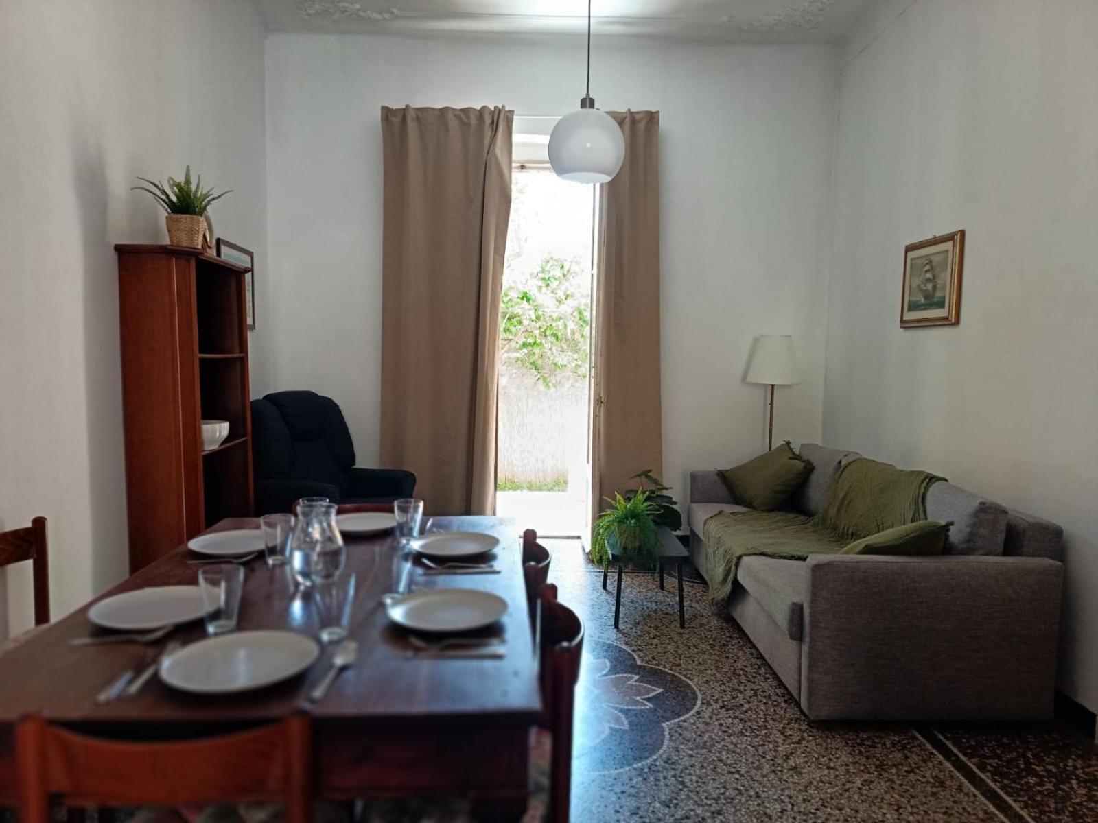 Paradiso Garden Apartment *